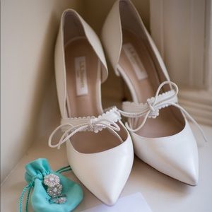 L.K. Bennett January Leather Tie Pump - Ivory 38.5